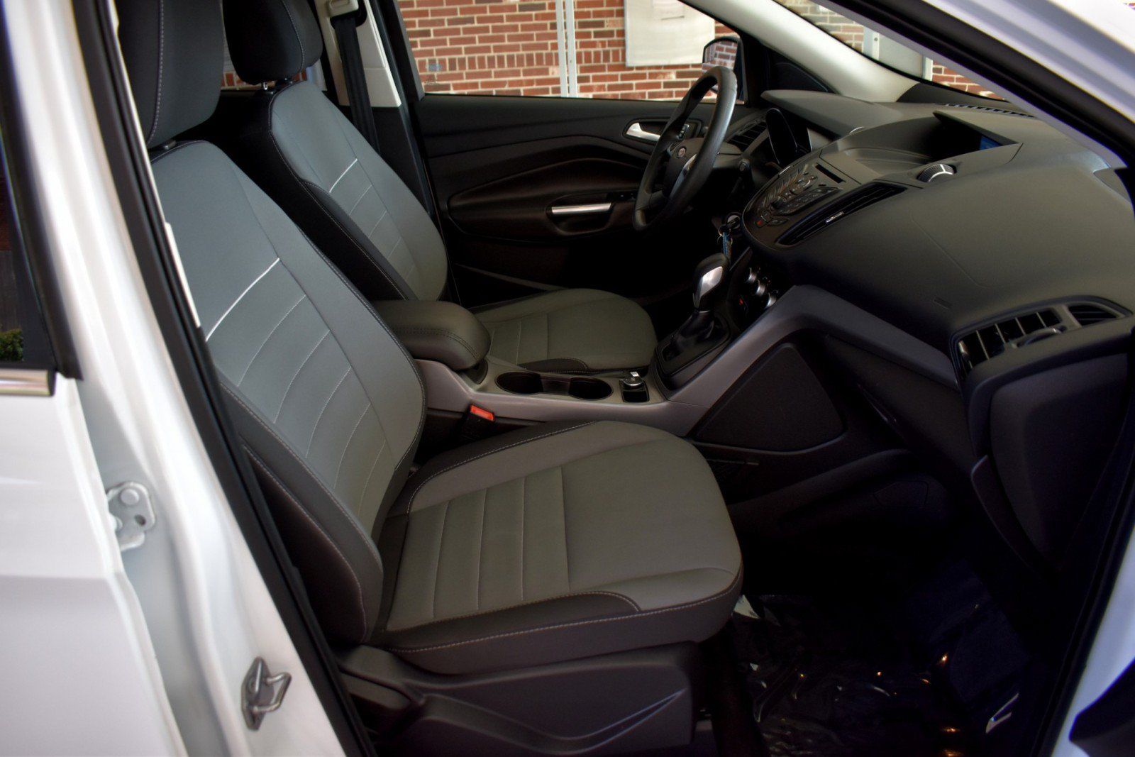 Used 2015 Ford Escape SE FWD image 33