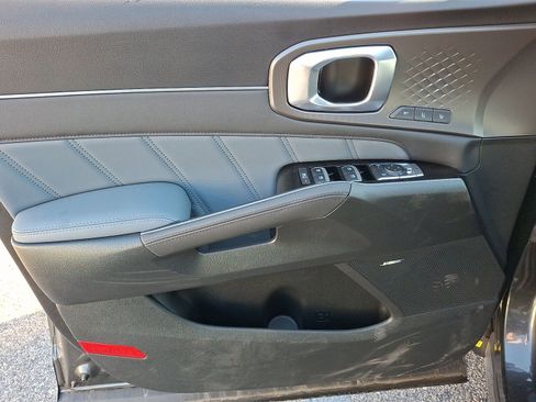 New 2025 Kia Sorento SX Prestige image 13