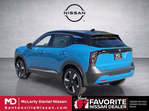 Used 2025 Nissan Kicks SR w/ Illumination Package AWD/4WD image 4