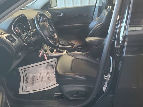 Used 2018 Jeep Compass Latitude w/ Popular Equipment Group AWD/4WD image 7