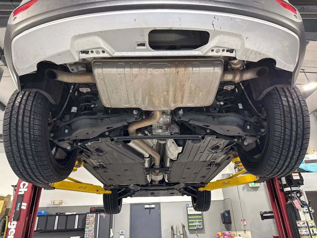 Used 2024 Volvo XC40 B5 Plus AWD/4WD image 35