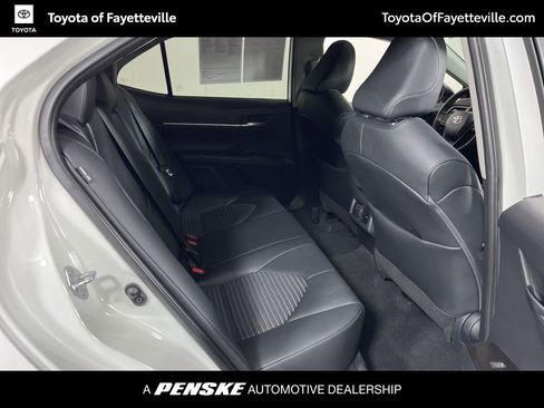 Used 2023 Toyota Camry SE image 9