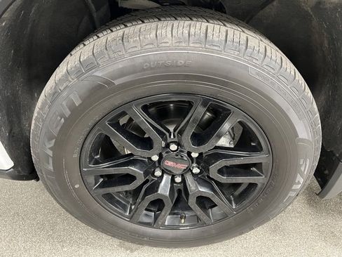 Used 2024 GMC Sierra 1500 Elevation image 13