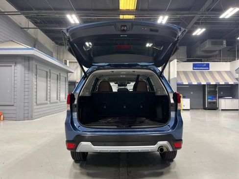Certified 2022 Subaru Forester Touring AWD/4WD image 11