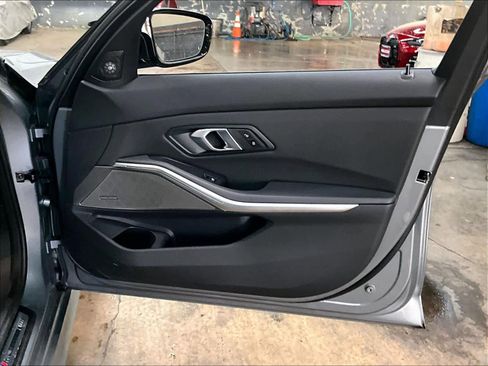 Used 2025 BMW M340i Sedan image 25