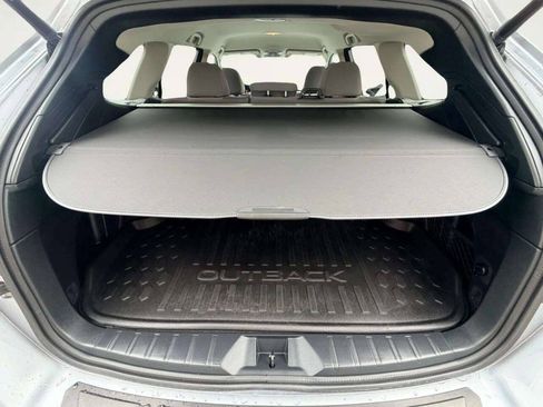 Used 2020 Subaru Outback Premium AWD/4WD image 5