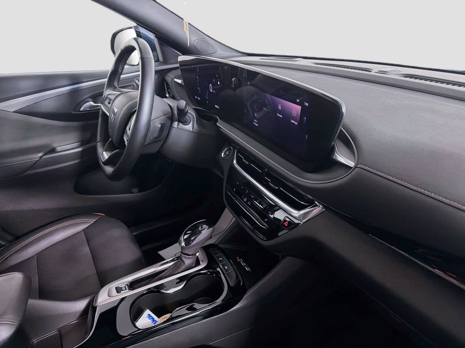 Used 2025 Buick Envista Avenir FWD image 26