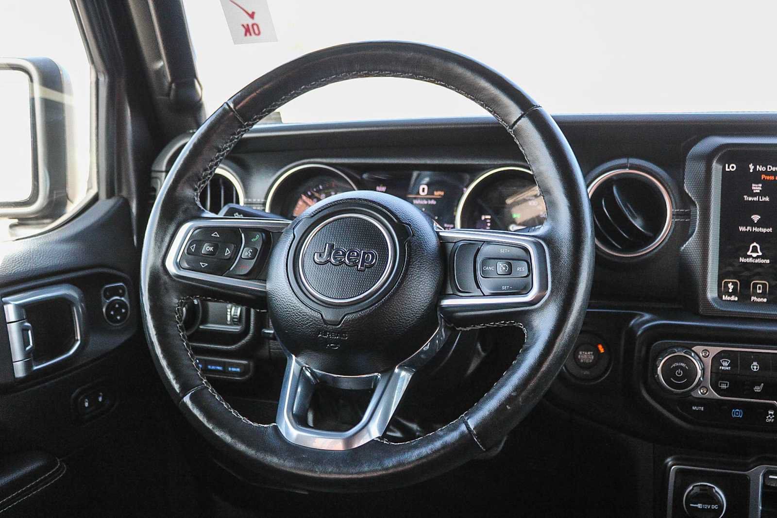 Used 2023 Jeep Wrangler Unlimited Sahara w/ Cold Weather Group AWD/4WD image 15