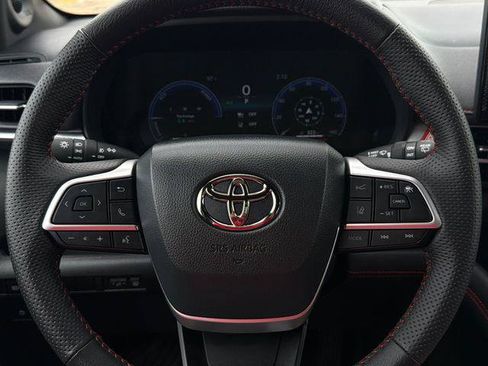 Certified 2026 Toyota Sienna XSE FWD image 26