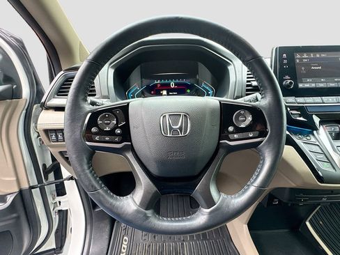 Used 2023 Honda Odyssey Elite image 9
