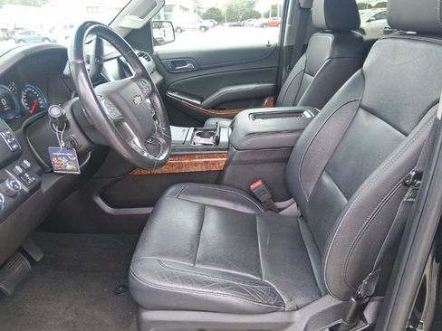 Used 2018 Chevrolet Tahoe Premier AWD/4WD image 11