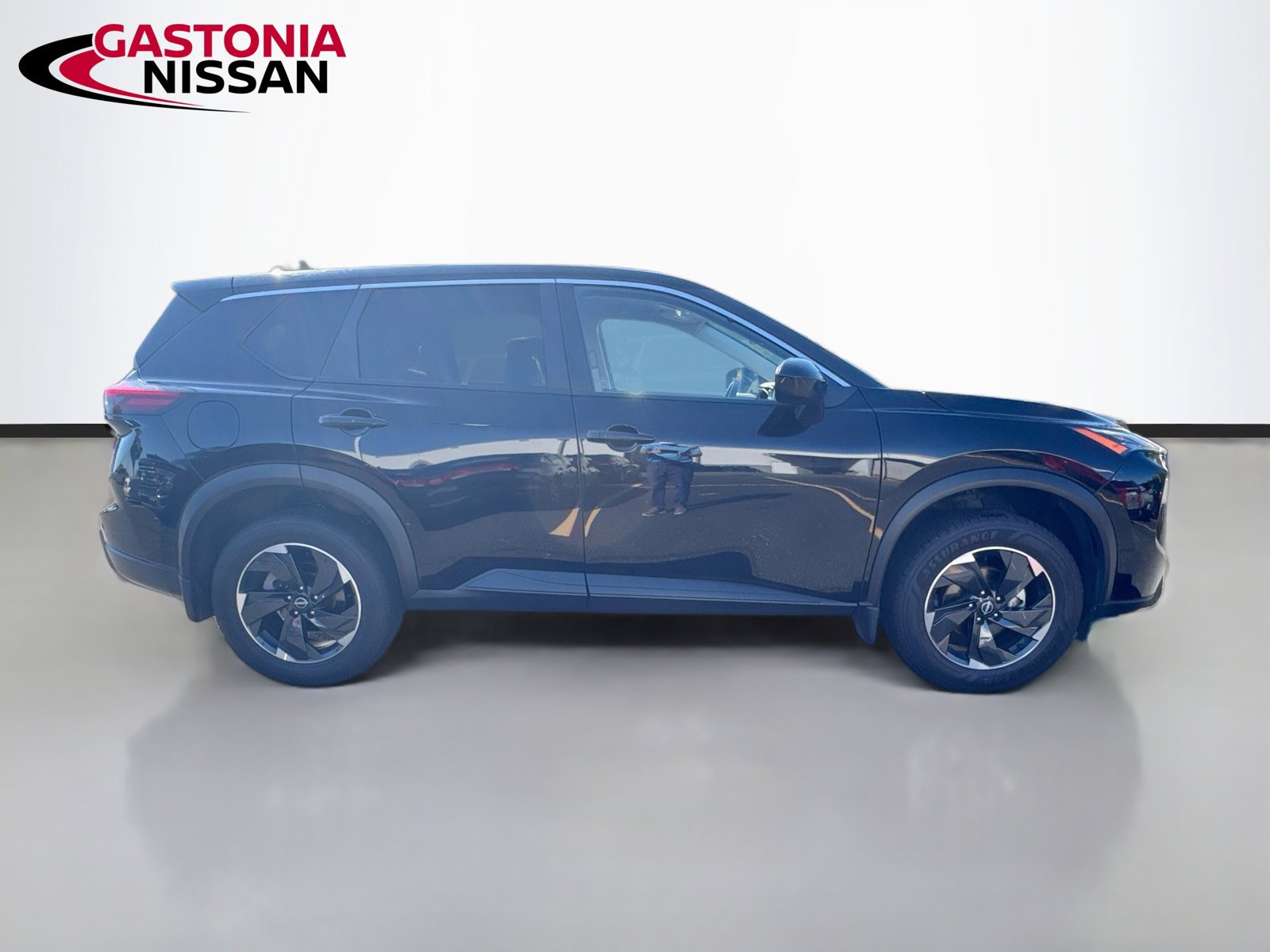 Used 2025 Nissan Rogue SV AWD/4WD image 10