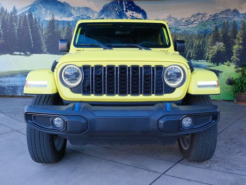 Used 2024 Jeep Wrangler Sport S w/ LED Headlamp & Fog Lamp Group image 2