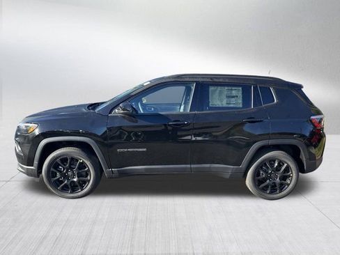 New 2026 Jeep Compass Latitude image 8