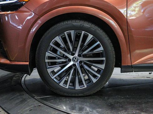 Certified 2023 Lexus RX 350 w/ Cold Area Package AWD/4WD image 9