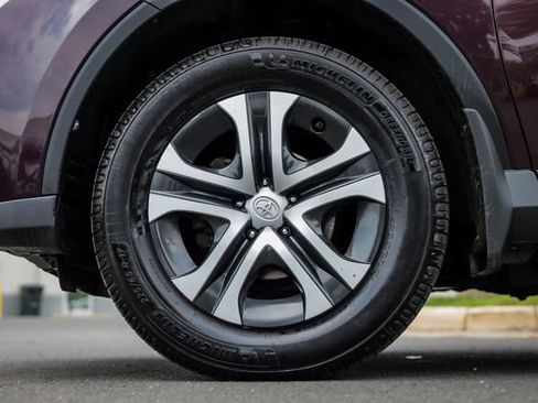 Used 2018 Toyota RAV4 LE w/ All Weather Liner Package AWD/4WD image 16