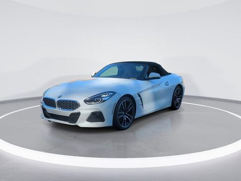 Used 2020 BMW Z4 sDrive30i w/ M Sport Package RWD image 3