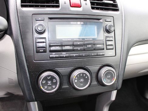 Used 2015 Subaru Forester 2.5i Premium w/ Popular Package #1 AWD/4WD image 15