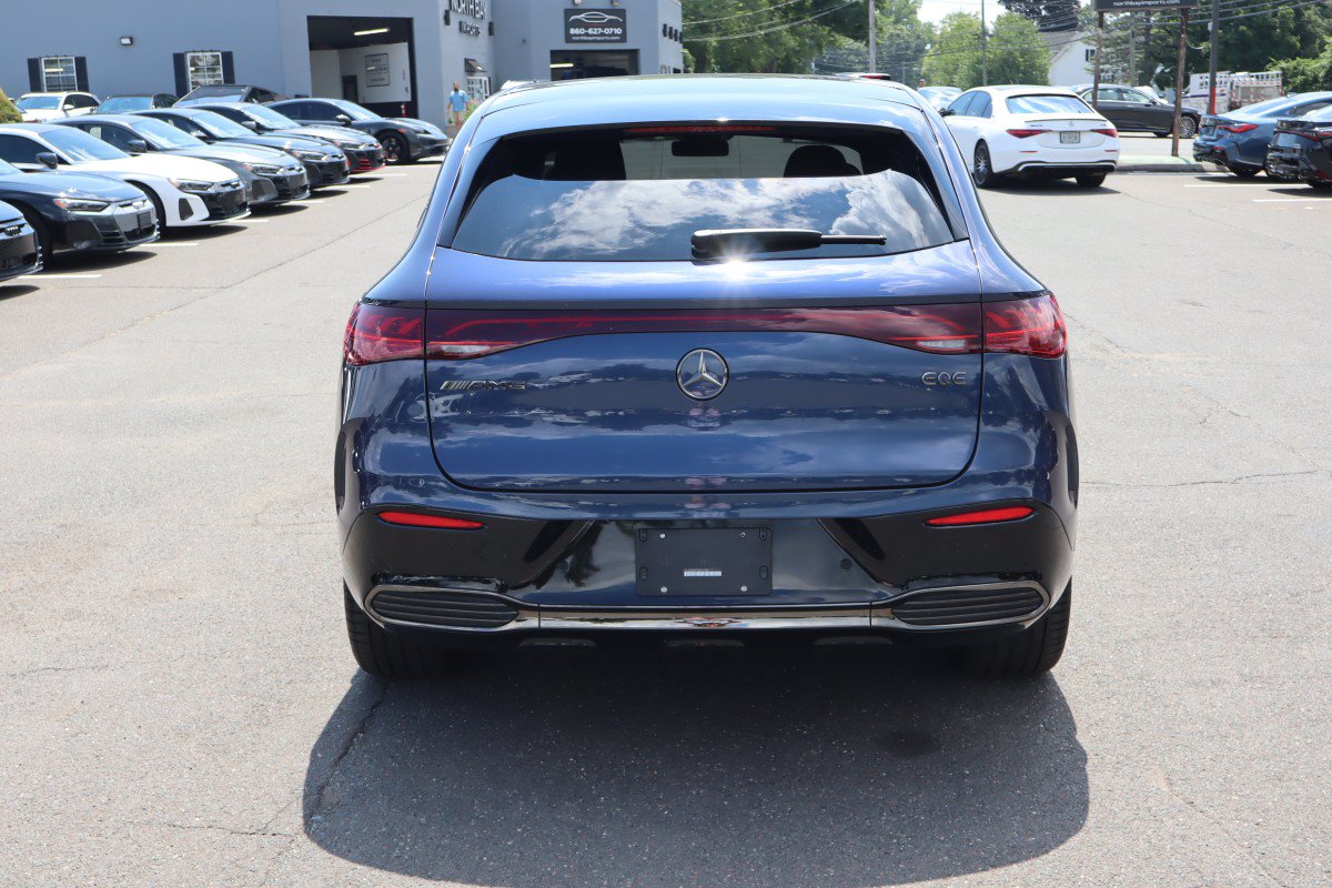 Used 2024 Mercedes-Benz EQE AMG 4MATIC SUV image 7