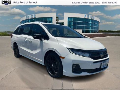 Used 2025 Honda Odyssey Sport-L image 3