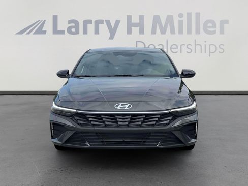 New 2026 Hyundai Elantra SEL Sport FWD image 12