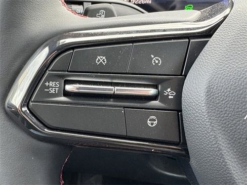 New 2026 Chevrolet Equinox EV RS image 17