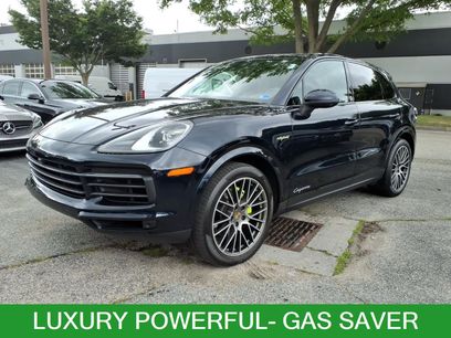Used 2023 Porsche Cayenne Platinum Edition