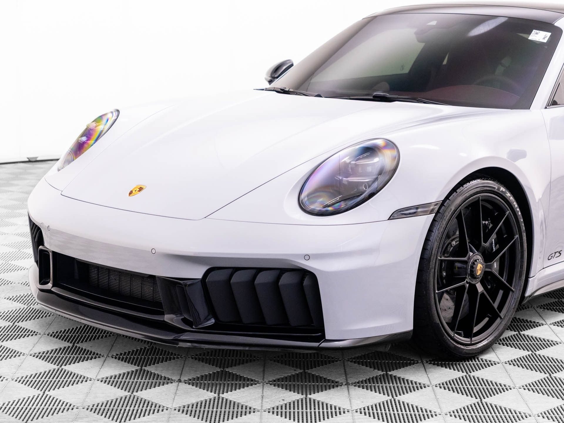 Certified 2026 Porsche 911 Carrera GTS RWD image 38