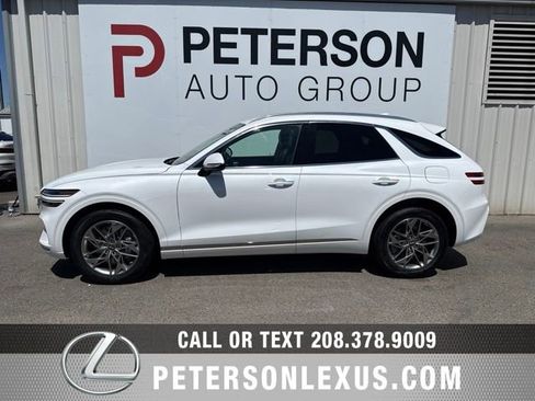 Used 2025 Genesis GV70 2.5T AWD/4WD image 6