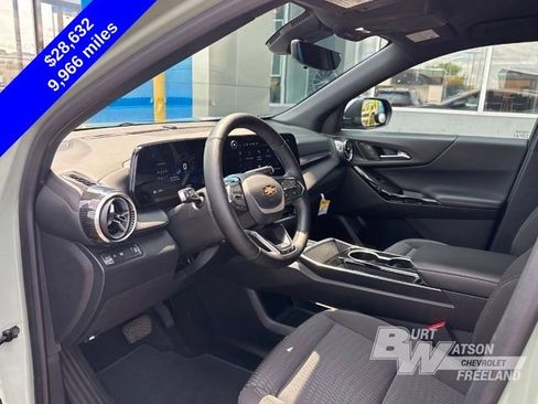 Certified 2025 Chevrolet Equinox LT w/ Safety and Technology Package image 12
