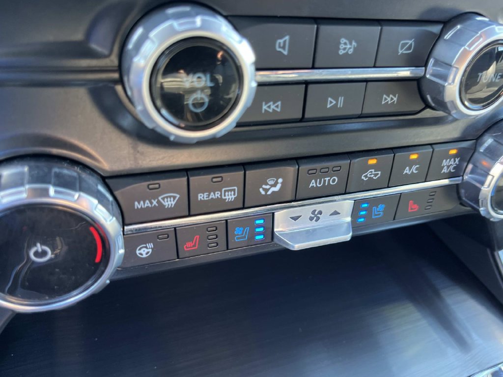 Used 2024 Ford F150 Lariat w/ Equipment Group 502A High AWD/4WD image 40