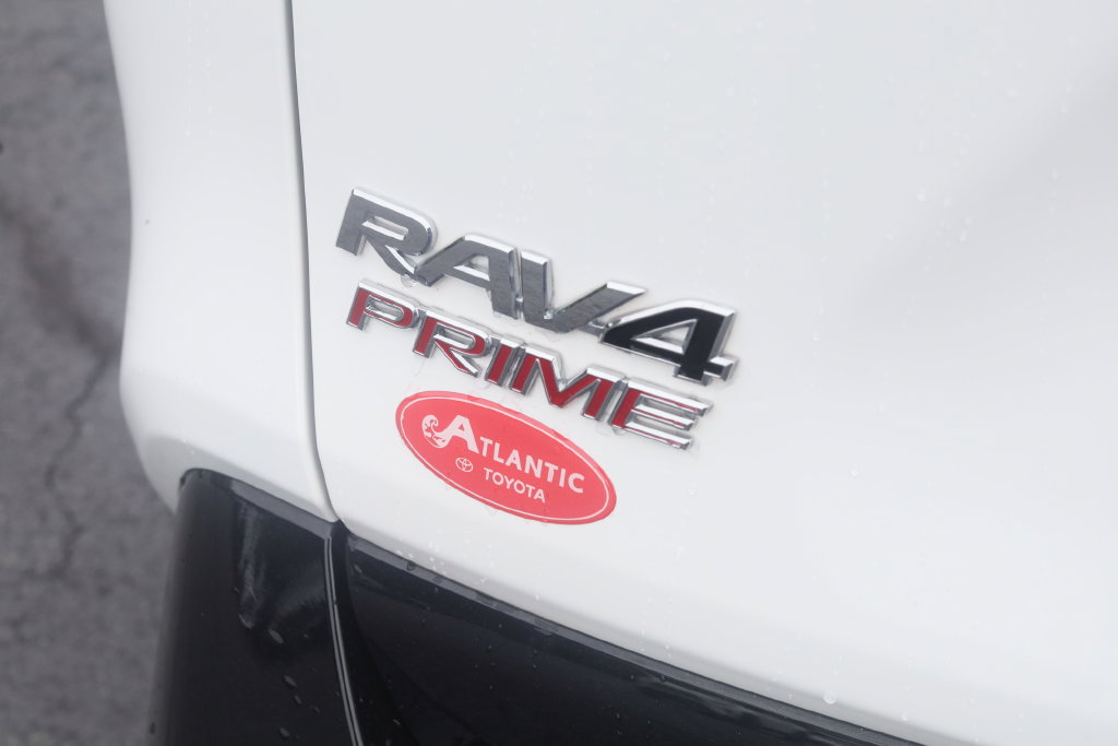 Certified 2023 Toyota RAV4 SE w/ Weather & Moonroof Package AWD/4WD image 33