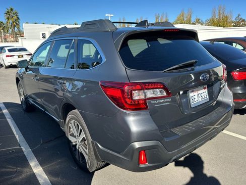 Used 2018 Subaru Outback 2.5i Limited w/ Popular Package #2 image 8