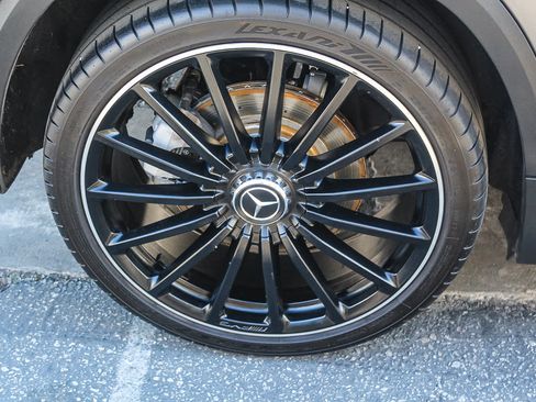 Used 2021 Mercedes-Benz GLA 35 AMG 4MATIC image 8