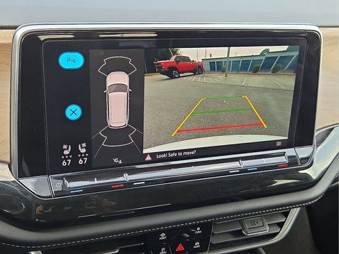 Used 2025 Volkswagen Atlas SE AWD/4WD image 17