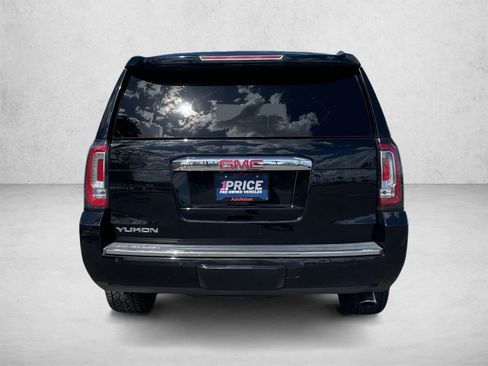 Used 2017 GMC Yukon Denali w/ Open Road Package AWD/4WD image 6