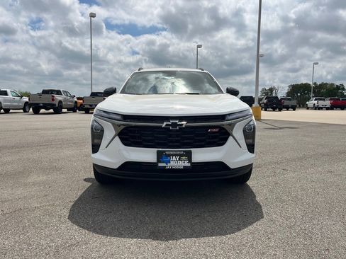 New 2026 Chevrolet Trax RS w/ Driver Confidence Package FWD image 8