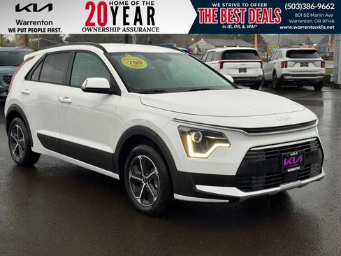 New 2025 Kia Niro EX image 11