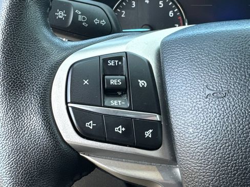 Used 2024 Ford Explorer XLT w/ Equipment Group 202A RWD image 26