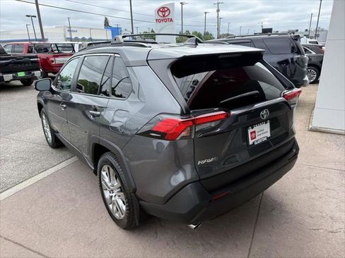 Certified 2021 Toyota RAV4 XLE Premium FWD image 6