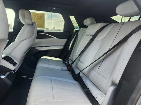 Used 2024 Cadillac Lyriq Sport AWD/4WD image 13