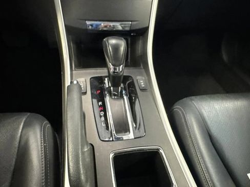 Used 2015 Honda Accord EX-L image 17
