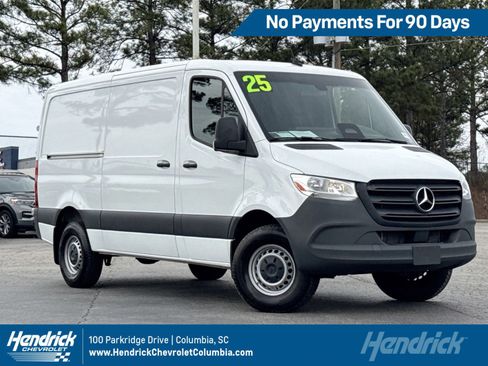 Used 2025 Mercedes-Benz Sprinter 2500 image 1