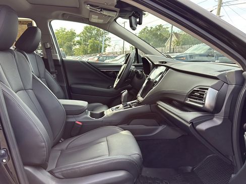 Used 2025 Subaru Outback Limited image 16