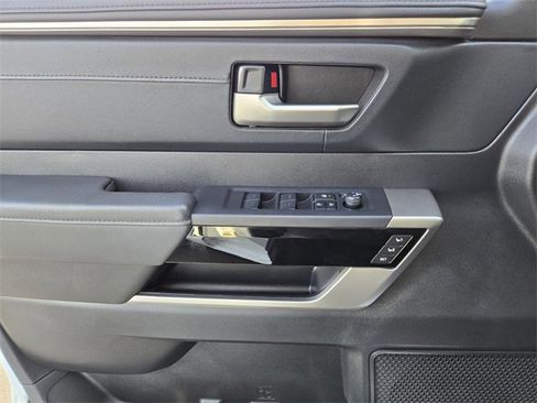 Used 2023 Toyota Tundra Limited image 17