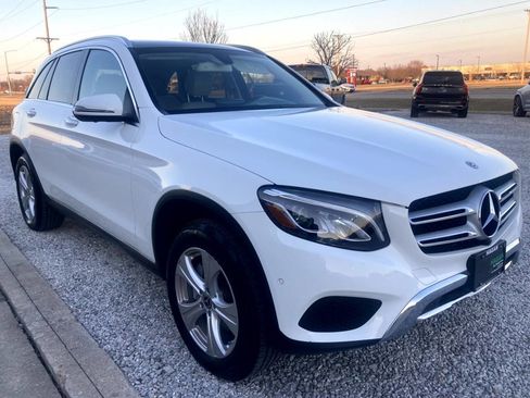 Used 2018 Mercedes-Benz GLC 300 4MATIC image 5