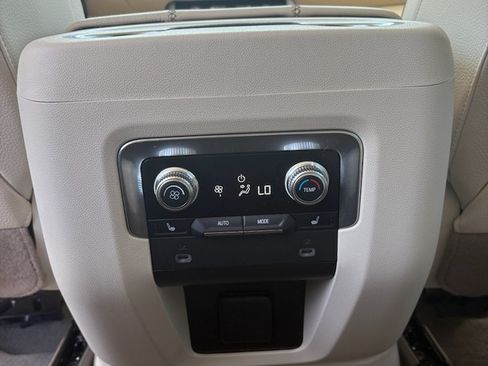 Used 2023 GMC Yukon Denali w/ Max Trailering Package AWD/4WD image 15
