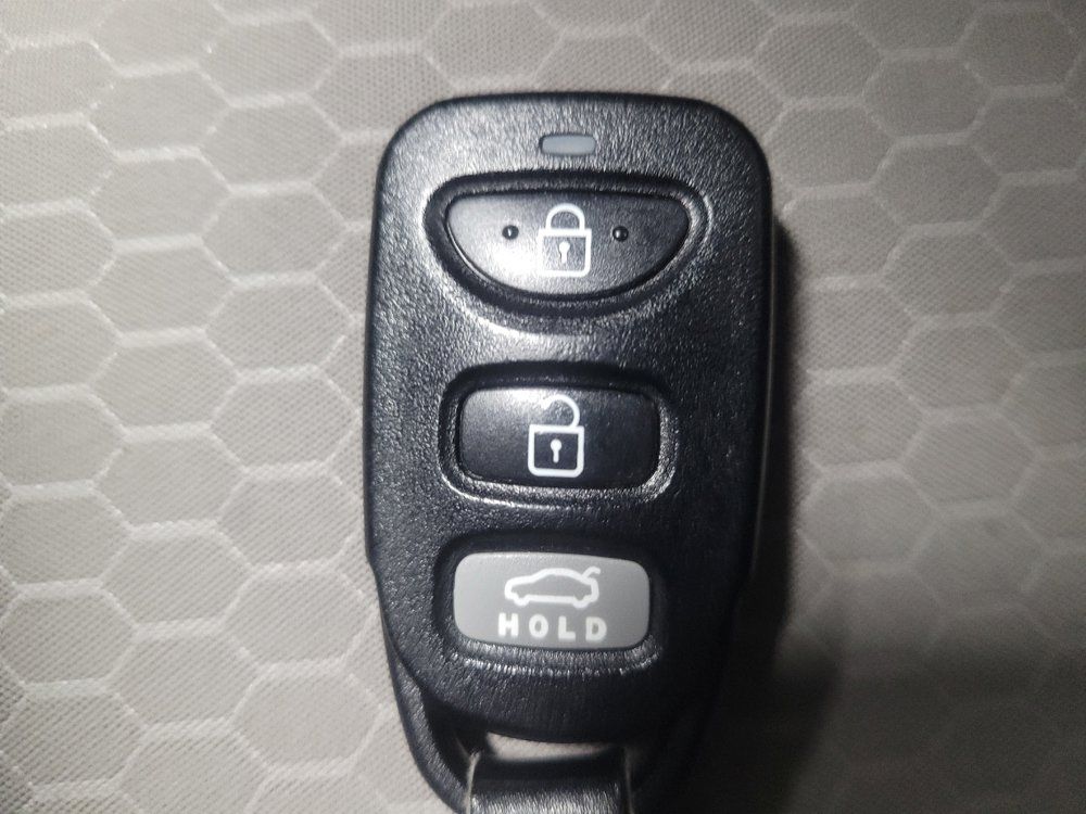 Used 2020 Hyundai Elantra SE FWD image 32