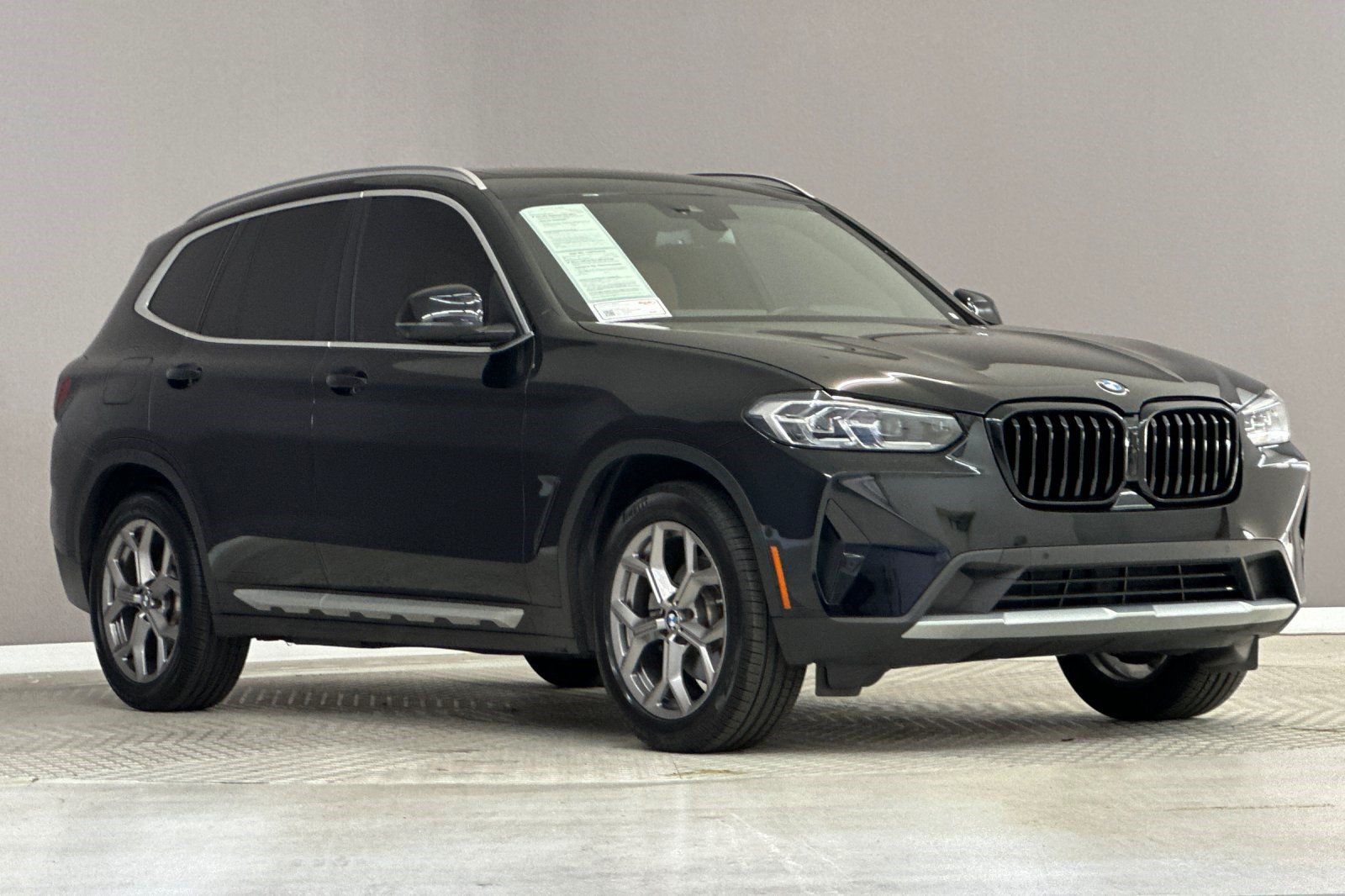 Used 2023 BMW X3 xDrive30i w/ Premium Package w/ZPA AWD/4WD image 7