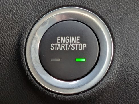 Certified 2024 GMC Terrain SLT image 34